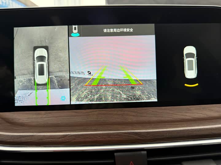 Фото 26 - Ford Equator