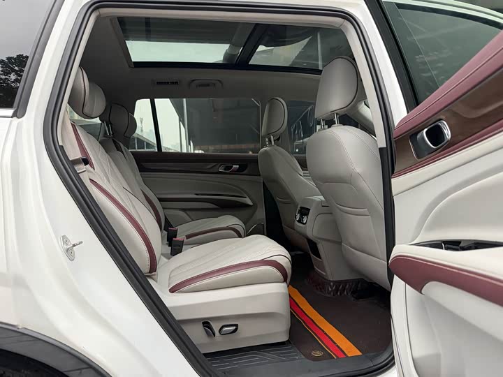 Фото 6 - Ford Equator