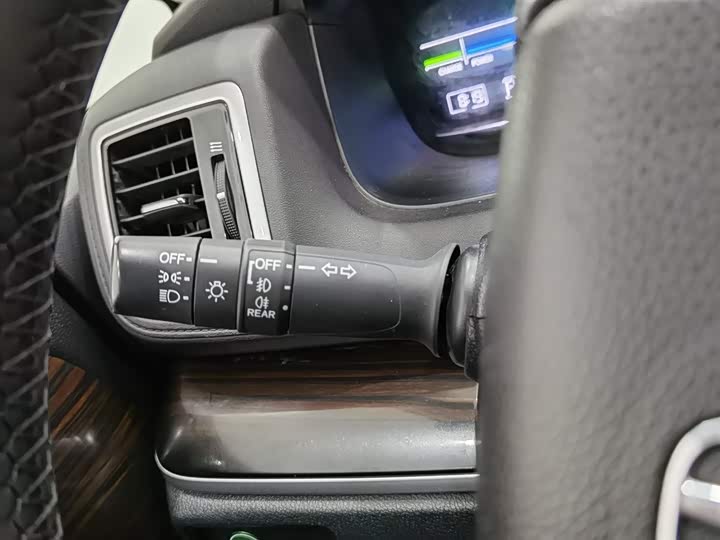 Фото 21 - Honda Odyssey