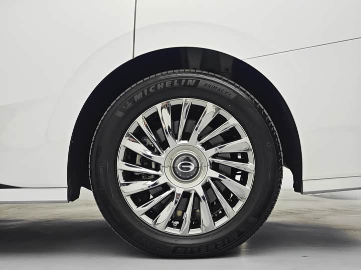 Фото 31 - GAC Trumpchi M8