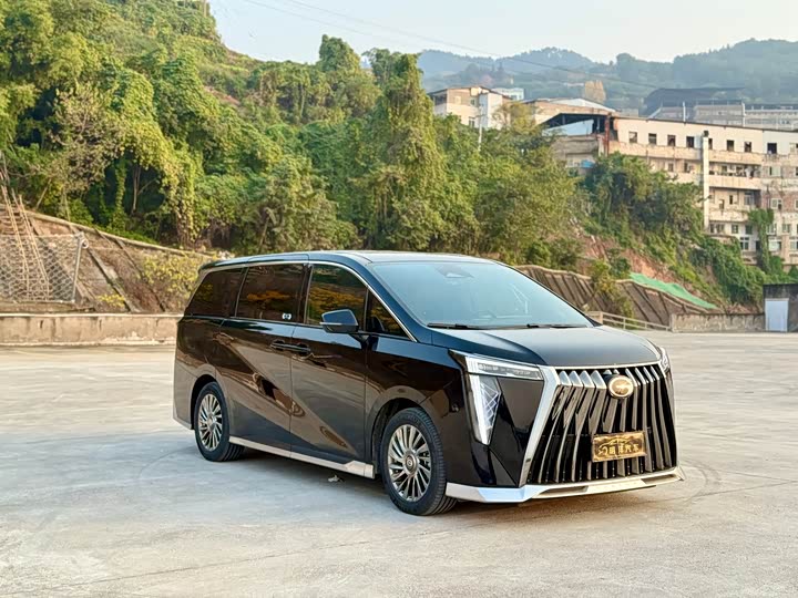 Фото 3 - GAC Trumpchi M8