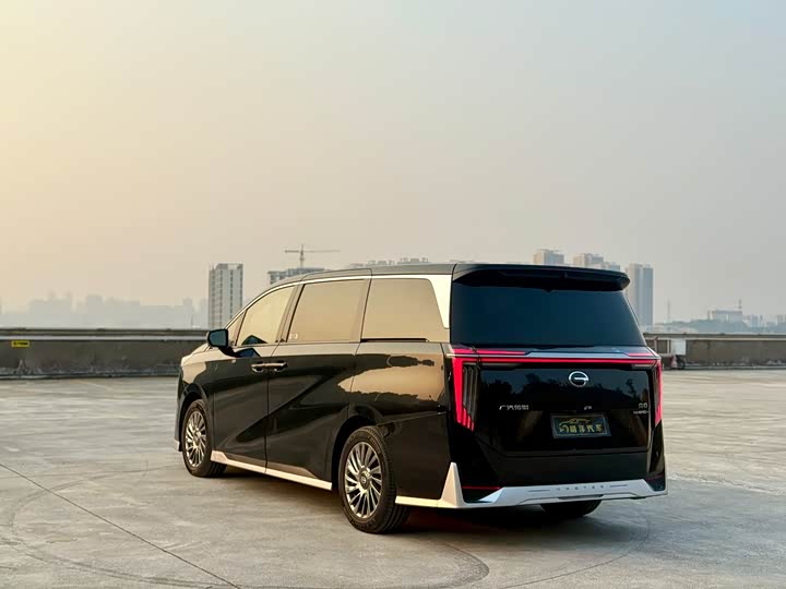 Фото 5 - GAC Trumpchi M8