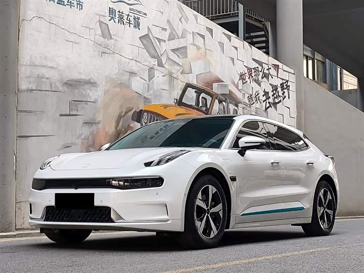 Фото 1 - Zeekr 001