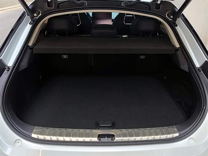 Фото 8 - Zeekr 001