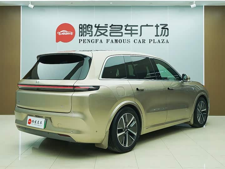 Фото 19 - LiXiang L8