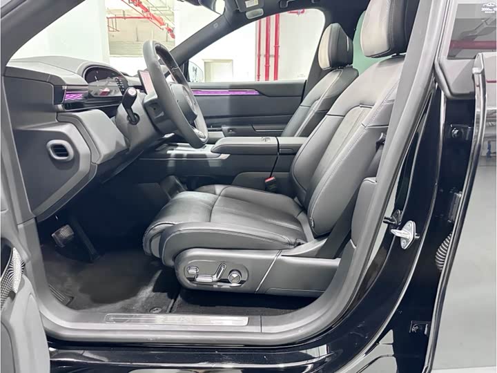 Фото 12 - Zeekr 7X