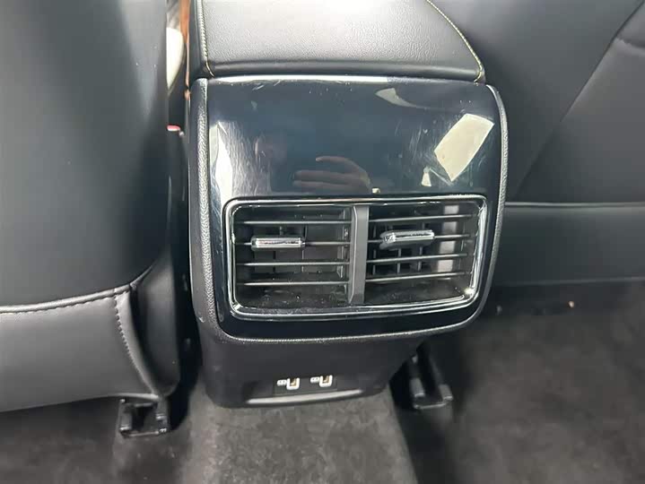 Фото 8 - MG Motor 6