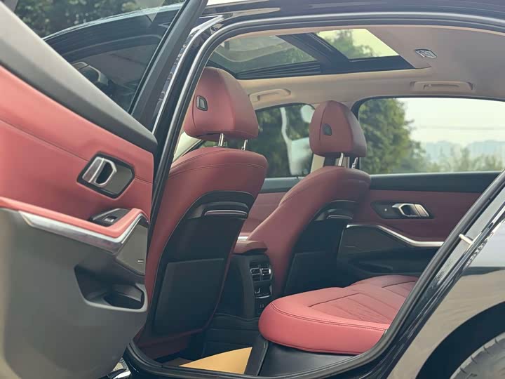 Фото 20 - BMW 3 Series