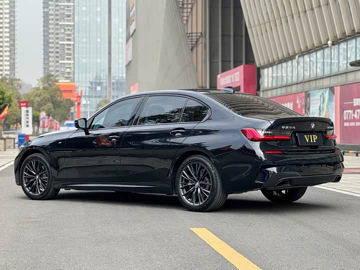 Фото 4 - BMW 3 Series