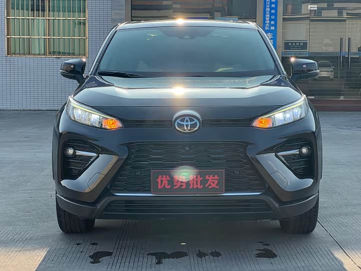 Фото 2 - Toyota Wildlander