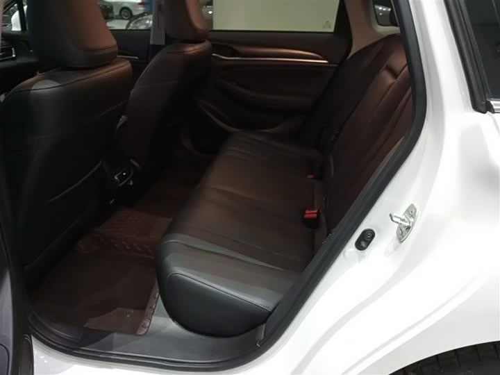 Фото 17 - GAC Trumpchi GA6