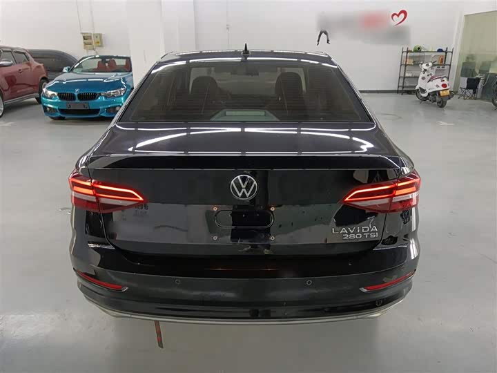 Фото 6 - Volkswagen Lavida