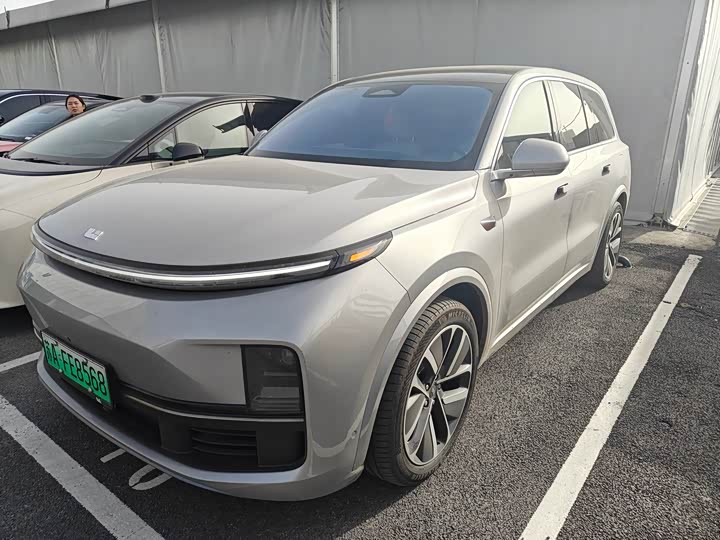 Фото 1 - LiXiang L9