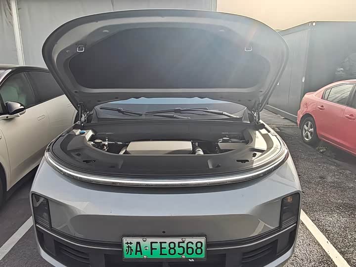 Фото 12 - LiXiang L9