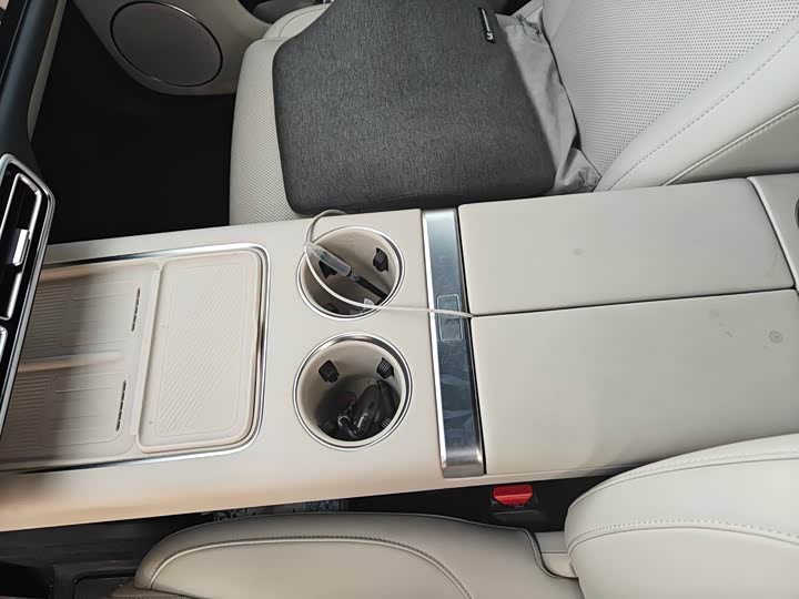 Фото 5 - LiXiang L9