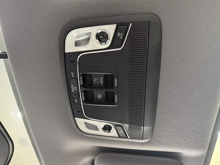 Фото 14 - Honda XR-V