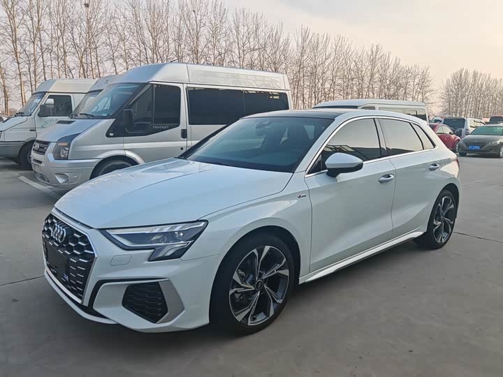 Фото 1 - Audi A3