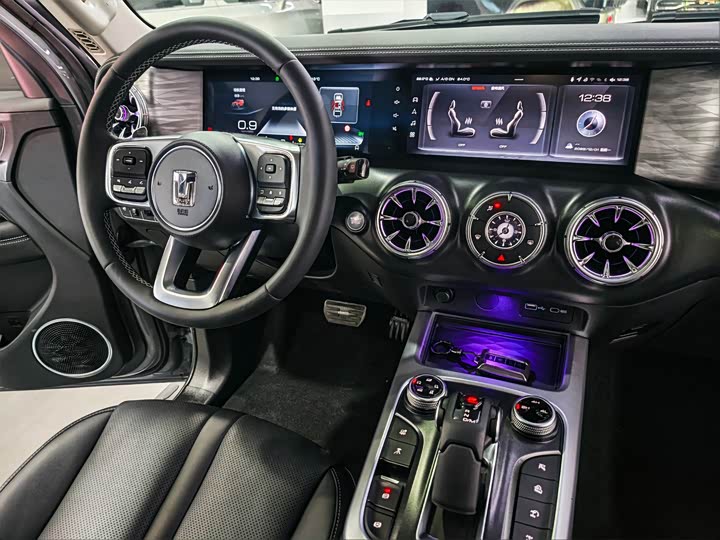 Фото 11 - Tank 300