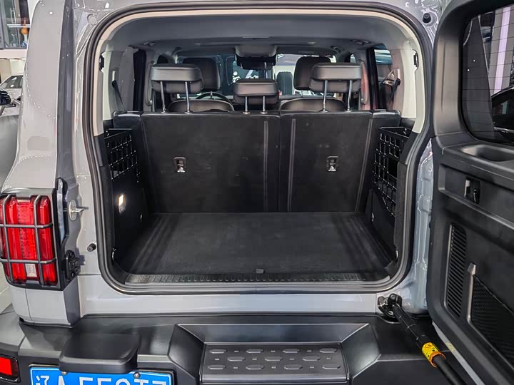 Фото 24 - Tank 300