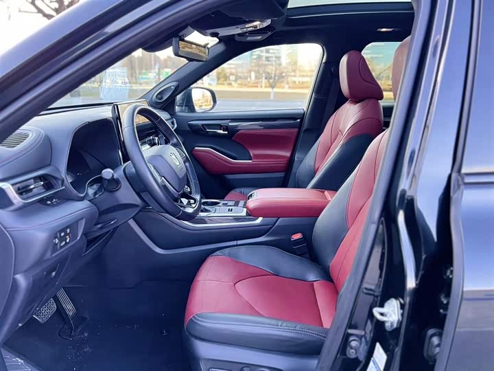 Фото 12 - Toyota Crown Kluger