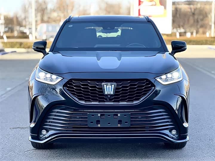 Фото 2 - Toyota Crown Kluger