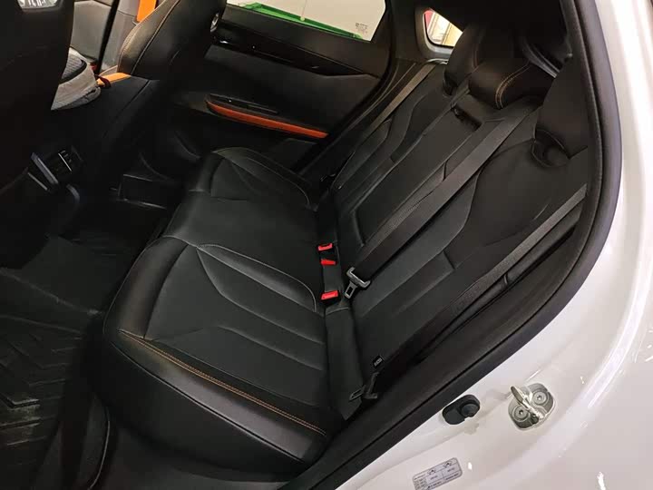 Фото 17 - Changan UNI-V