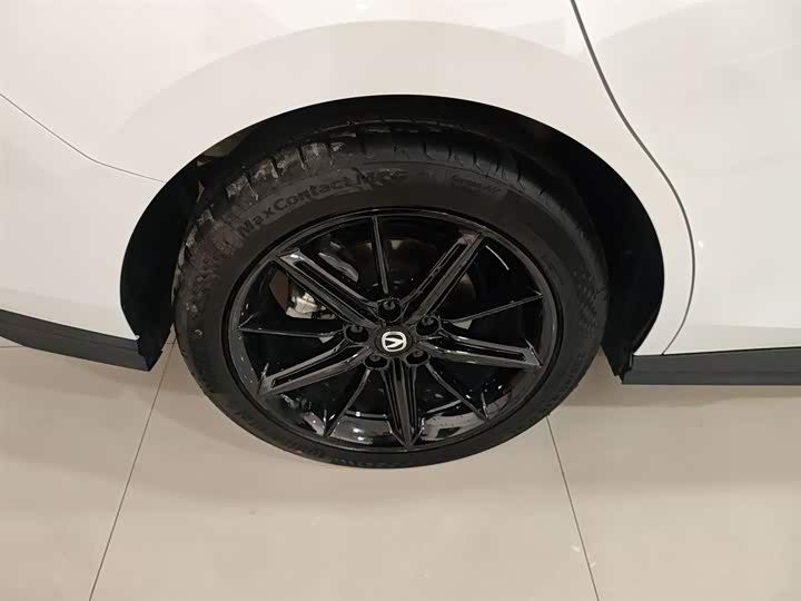 Фото 26 - Changan UNI-V