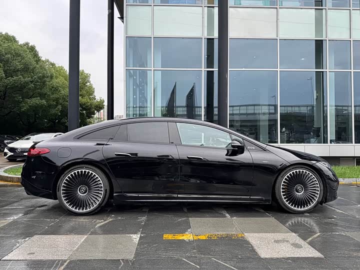 Фото 5 - Mercedes-Benz EQS AMG