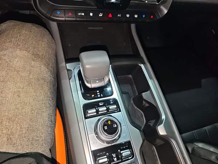 Фото 14 - BAIC Beijing BJ40 Hybrid