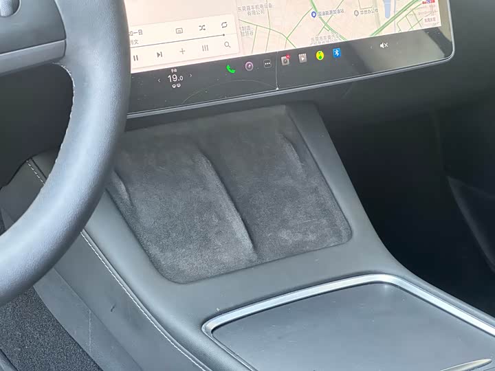 Фото 9 - Tesla Model 3