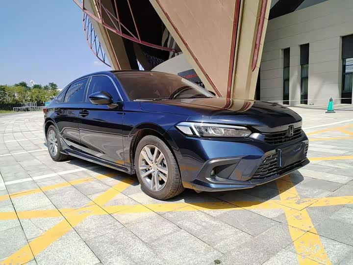 Фото 3 - Honda Civic