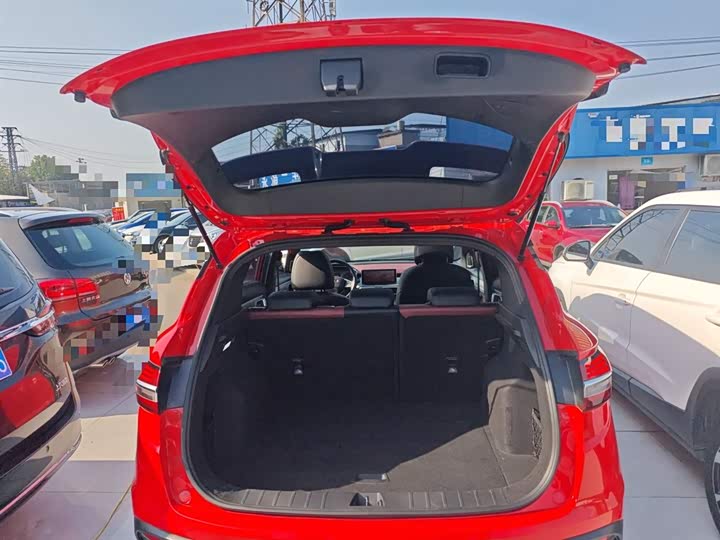 Фото 19 - Geely Coolray