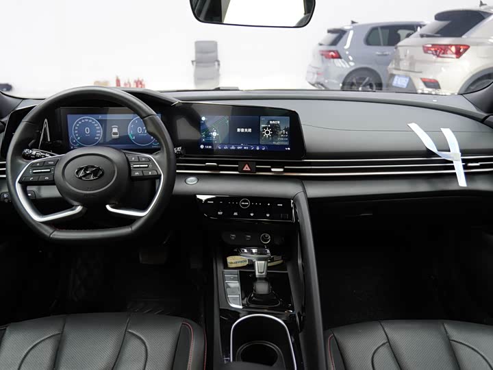 Фото 17 - Hyundai Elantra N line