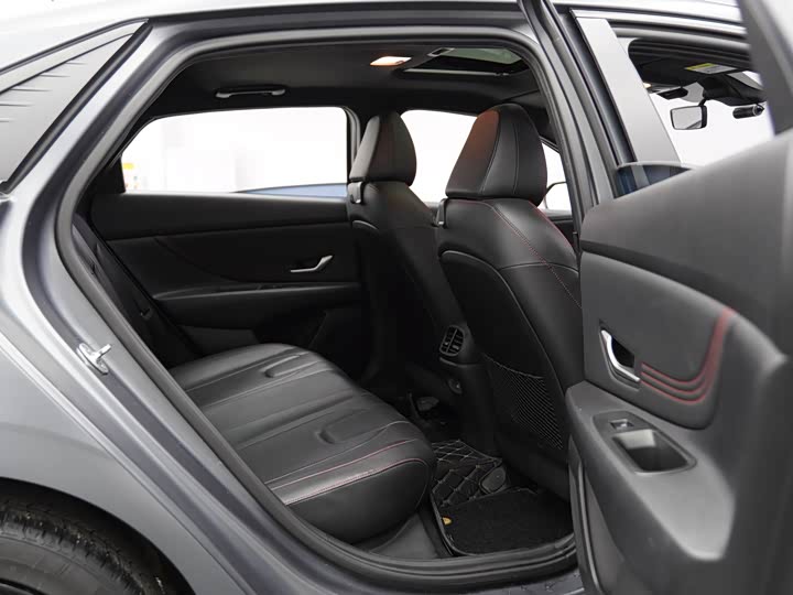 Фото 22 - Hyundai Elantra N line