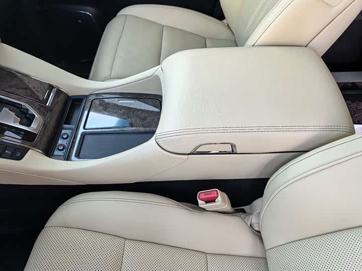 Фото 16 - Toyota Alphard