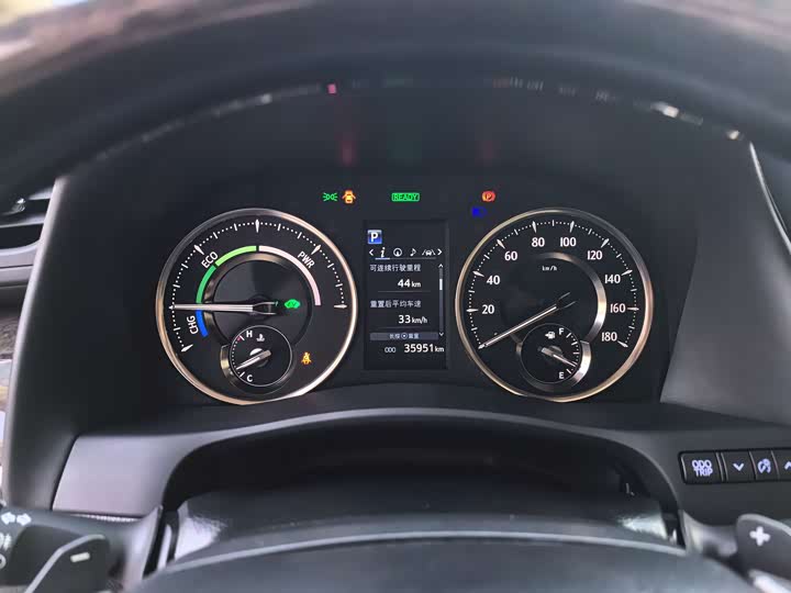 Фото 8 - Toyota Alphard