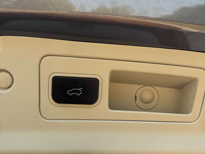 Фото 11 - Buick GL8 ES