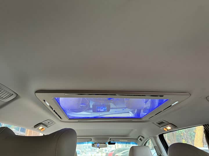 Фото 14 - Buick GL8 ES