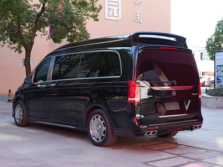 Фото 4 - Mercedes-Benz V-Class