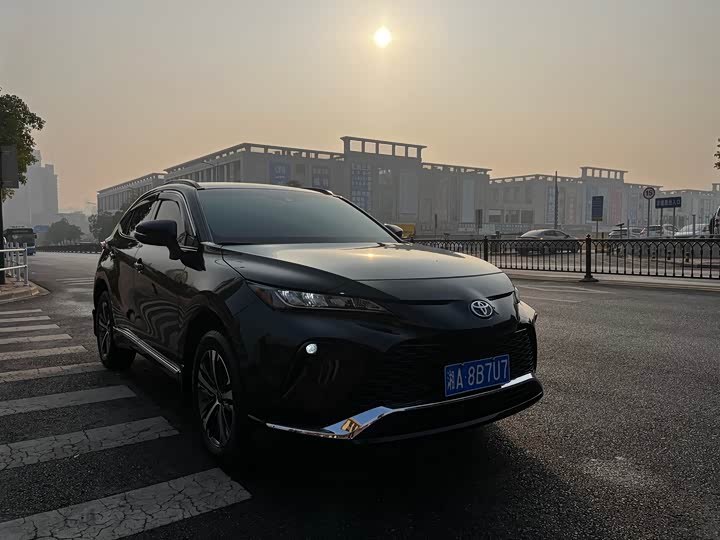 Фото 1 - Toyota Venza