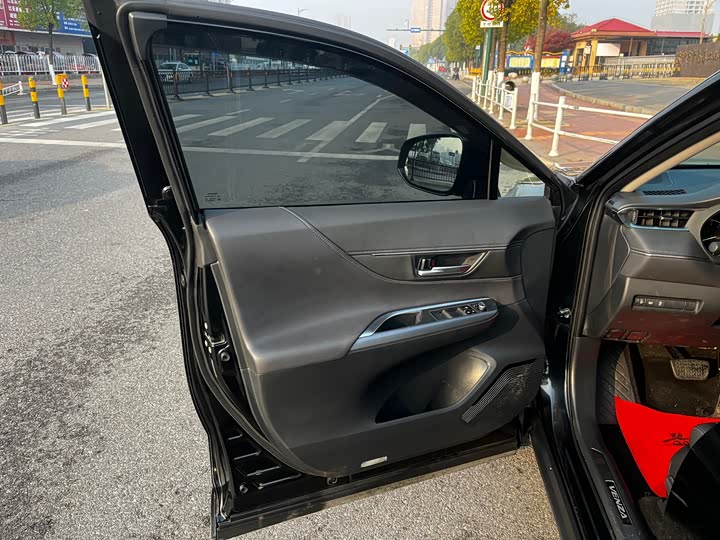 Фото 13 - Toyota Venza