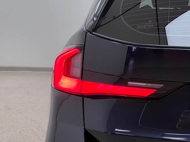 Фото 11 - BMW X1