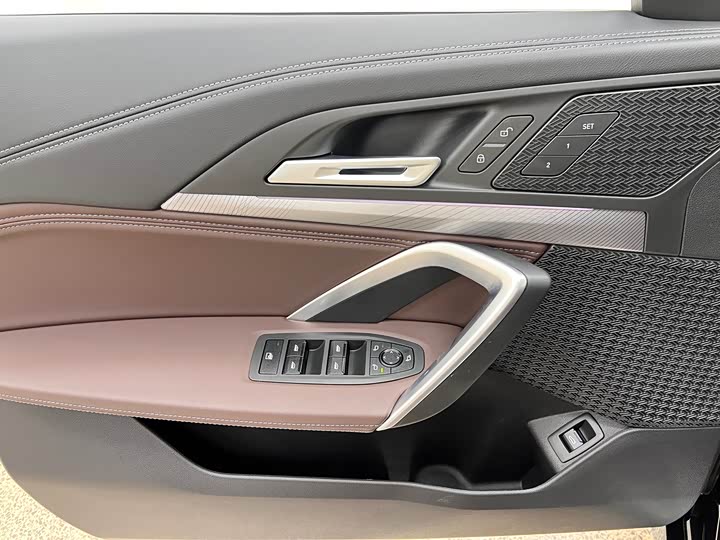 Фото 12 - BMW X1