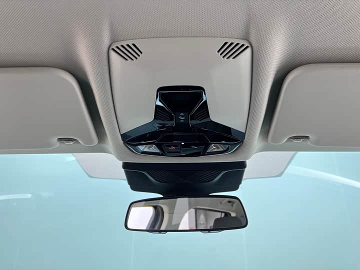 Фото 26 - BMW X1