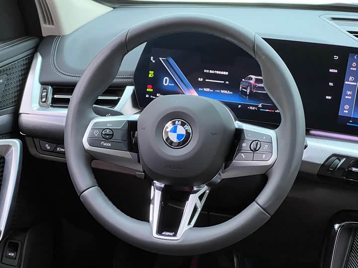 Фото 27 - BMW X1