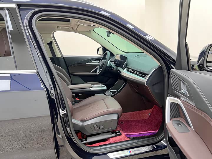 Фото 32 - BMW X1