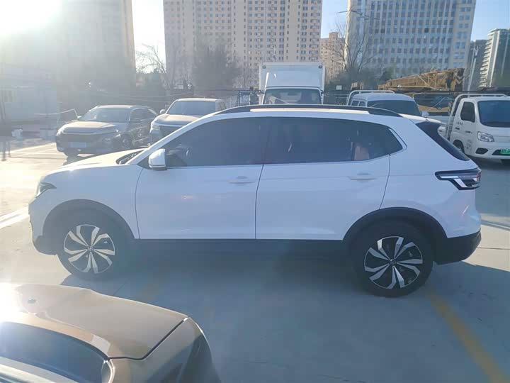 Фото 5 - Volkswagen Tharu