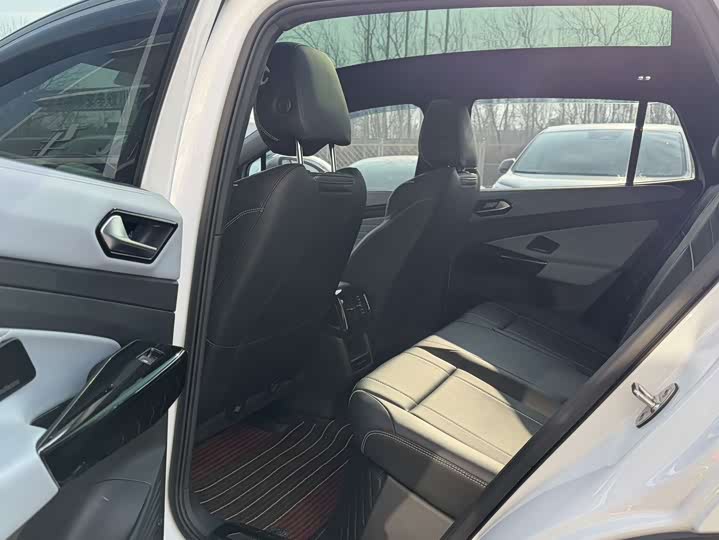 Фото 13 - Volkswagen ID.4 X