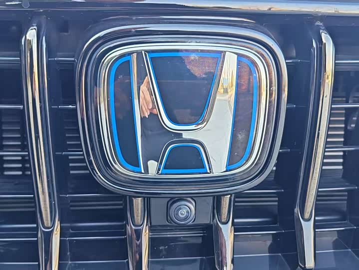 Фото 11 - Honda Inspire Hybrid