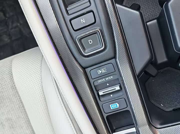 Фото 30 - Honda Inspire Hybrid